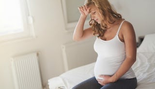 Pregnant mom feeling tired 