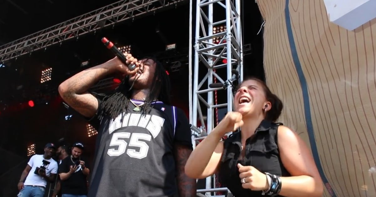 This Amazing ASL Interpreter Stole The Show (And You Have To See It)