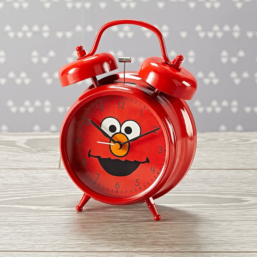 Elmo analog clock.