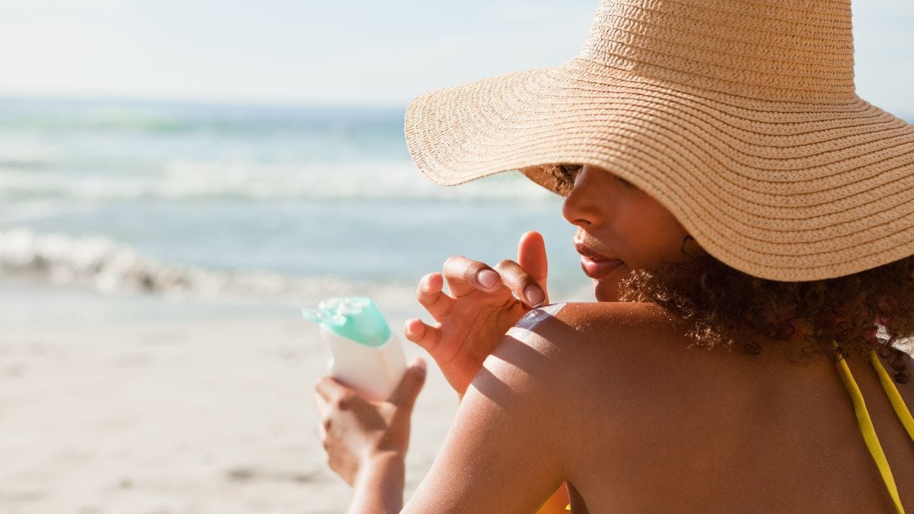 when to throw out sunscreen