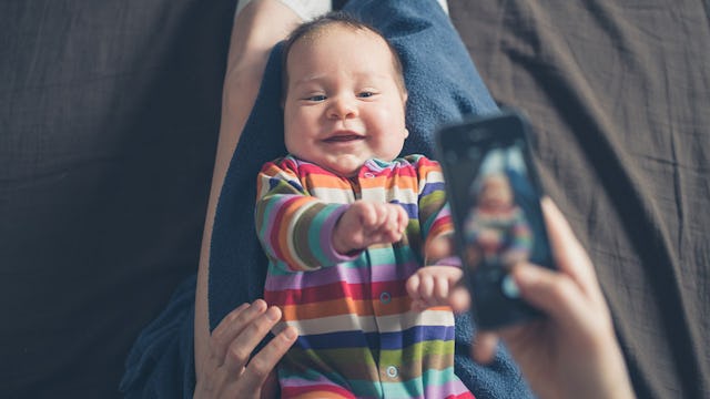 take baby photos