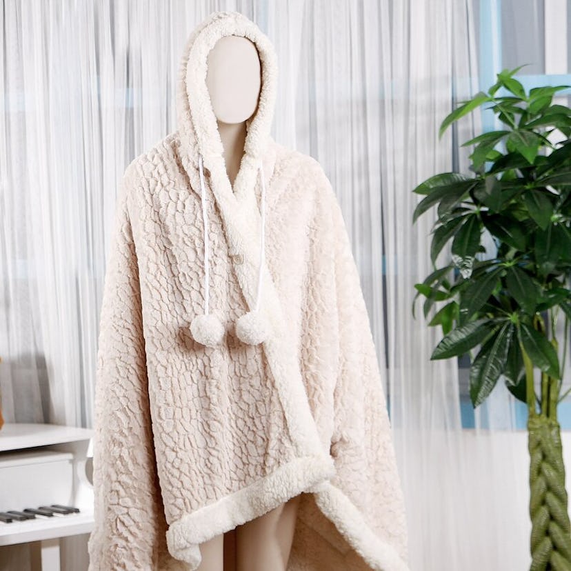 Hobucken Ultra Plush Sherpa Lined Wearable Blanket