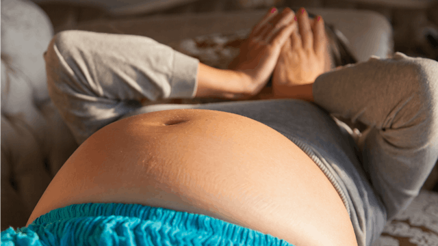 pregnant-mother-with-anxiety