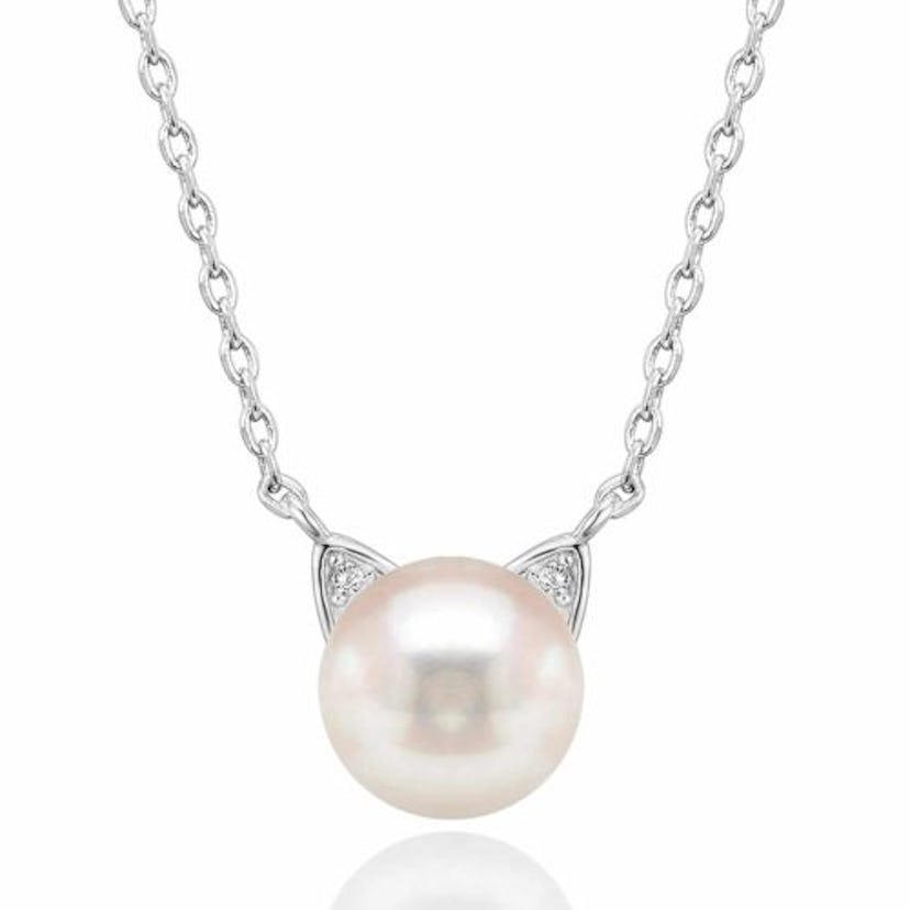 Cat Pearl Necklace