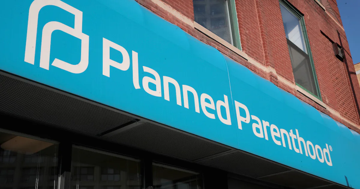 Planned Parenthood Of Illinois To Offer Free Birth Control For A Year planned-parenthood-of-illinois-to-offer-free-birth-control-for-a-year