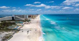 things to do in cancun with kids, cancun beach