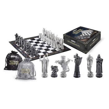 The Noble Collection Harry Potter Wizard Chess Set