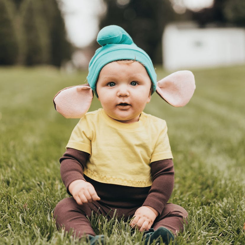 GUS GUS baby costume with big ears within a cap