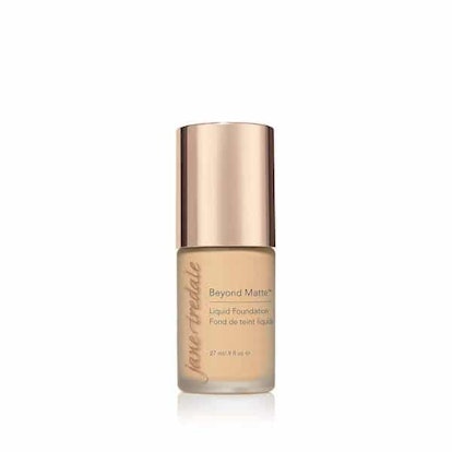 fall-makeup-jane-iredale-foundation