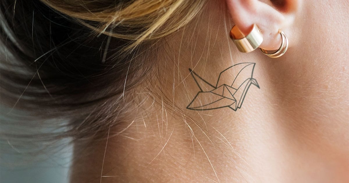 20 Behind Ear Tattoo Designs Youll Love  The XO Factor