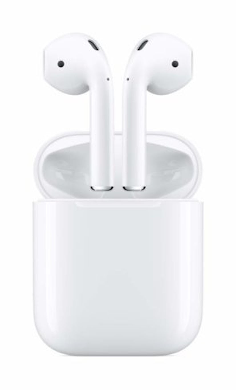 Apple AirPods With Charging Case