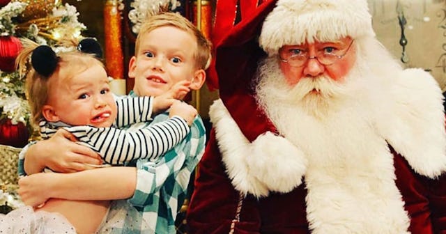 hilary-duff-kid-santa-photo