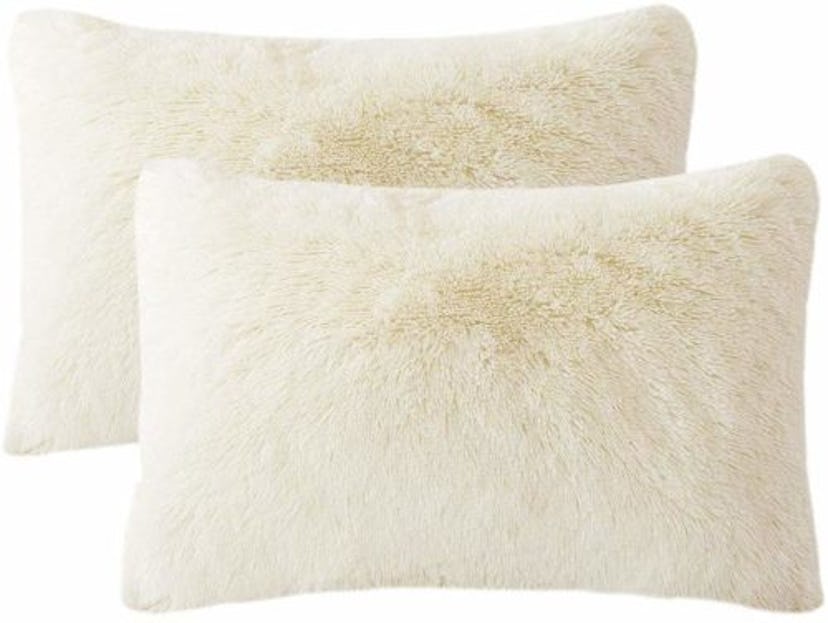 LIFEREVO 2 Pack Shaggy Plush Faux Fur Pillow Shams 