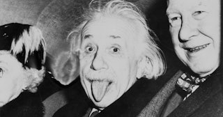 smart and clever jokes, photo of Einstein