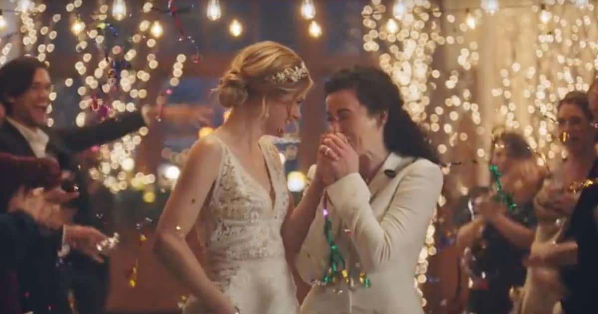 Hallmark Pulls Ad With Two Brides Kissing After Conservative Group Complains 1555