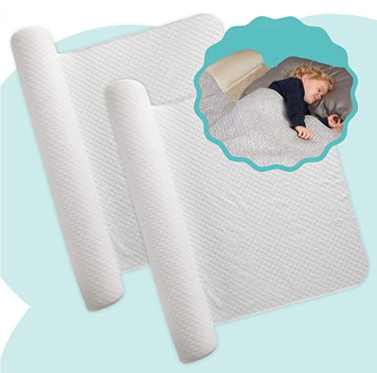17 Best Toddler Bed Rails & Bumpers To Keep Your Kiddo Safe (And Contained)