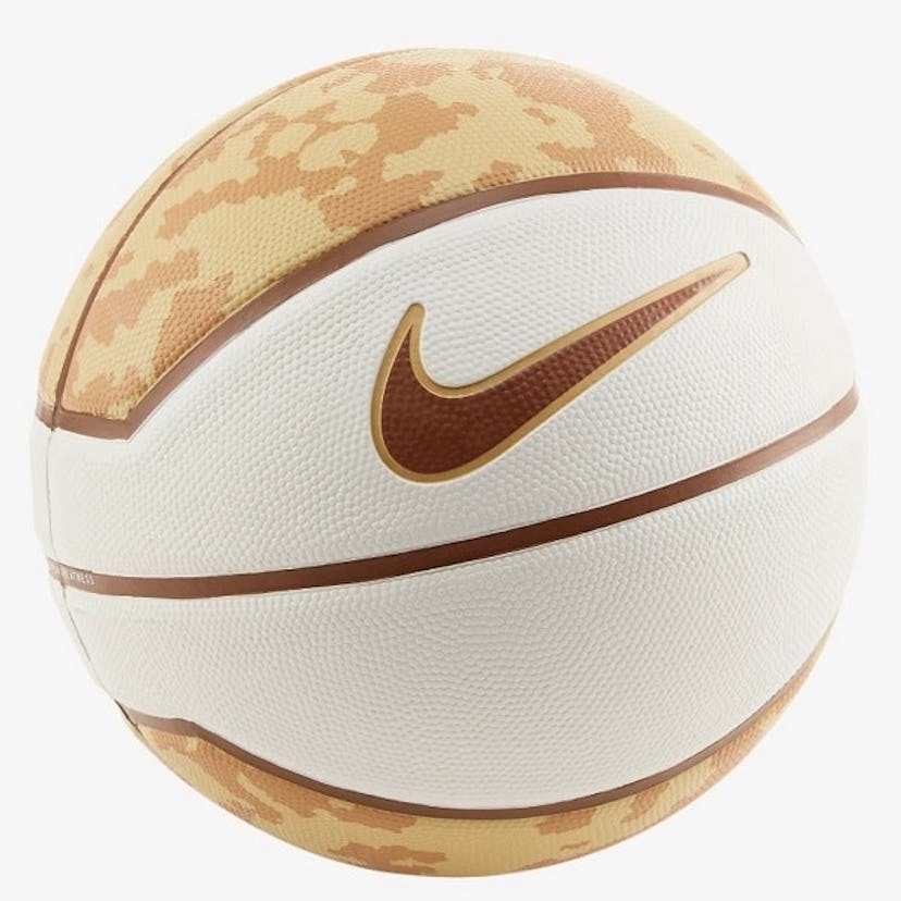 Nike LeBron Playground 4P Basketball