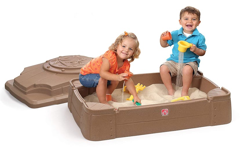 Step2 Play and Store Sandbox With Cover