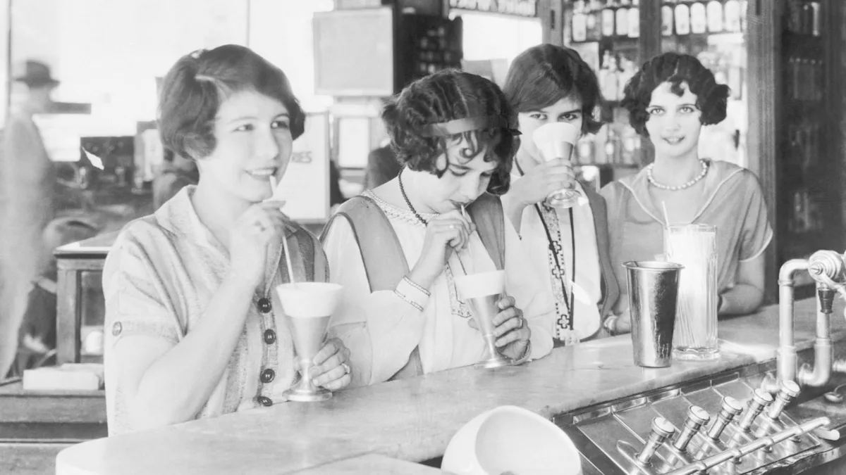 1920s slang for cigarette Top 1920's A to Z 20s Lingo