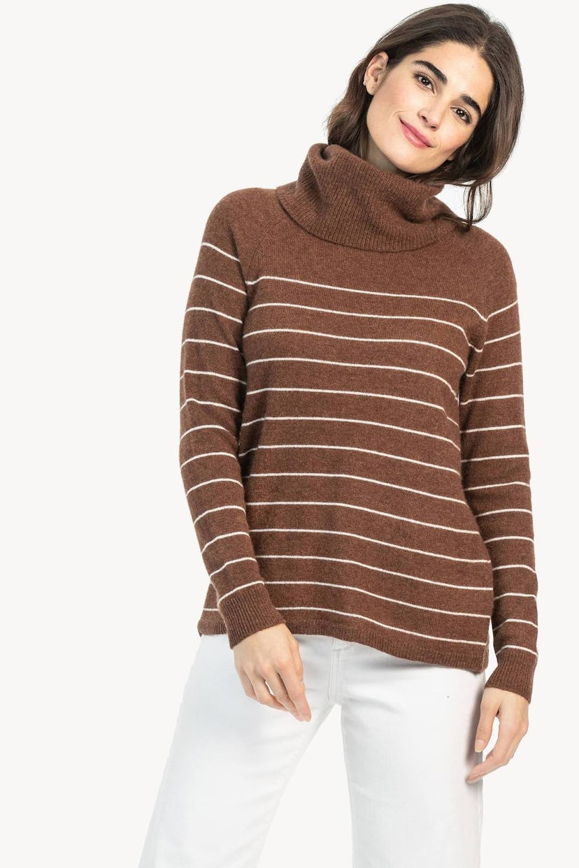 Lilla P Easy Cashmere Turtleneck Sweater