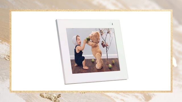 Aura Digital Picture Frame Anniversary Gift