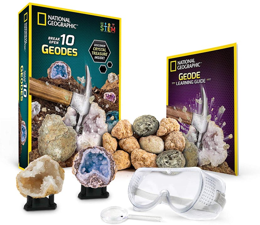 National Geographic Break Open 10 Geodes 