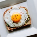 easy breakfast recipes, avocado egg toast