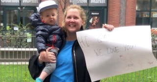 Amy Schumer Shares Video Of Waving To Her Dad Through Window During Lockdown