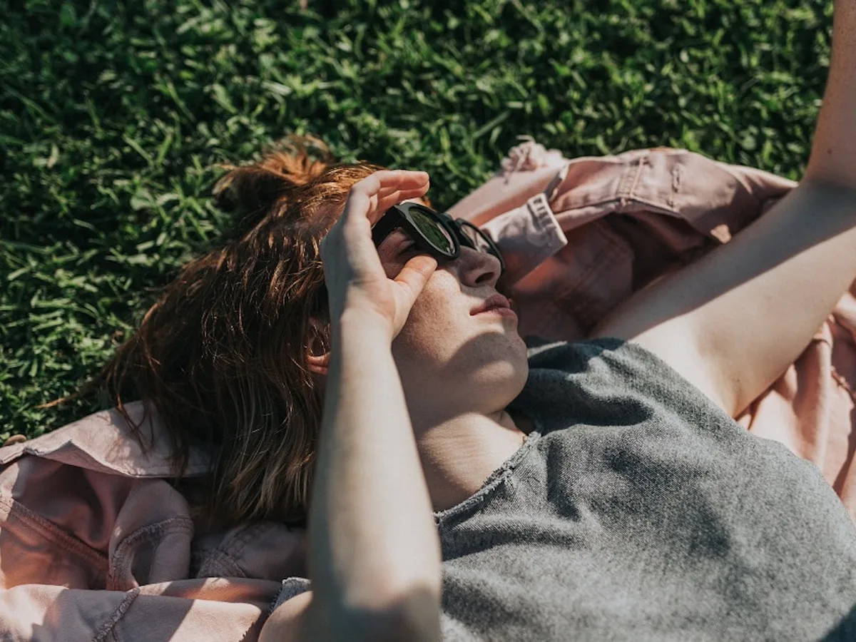 How To Fix A Farmer's Tan Because That Strapless Dress Isn't Going To Wear Itself How To Fix A Farmer's Tan Because That Strapless Dress Isn't Going To Wear Itself