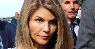 Lori Laughlin Will Plead Guilty In College Admissions Scandal And Do Prison Time