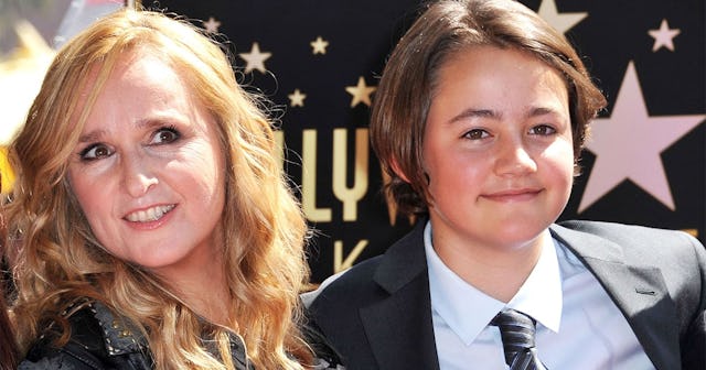 Melissa Etheridge posing with her son Beckett