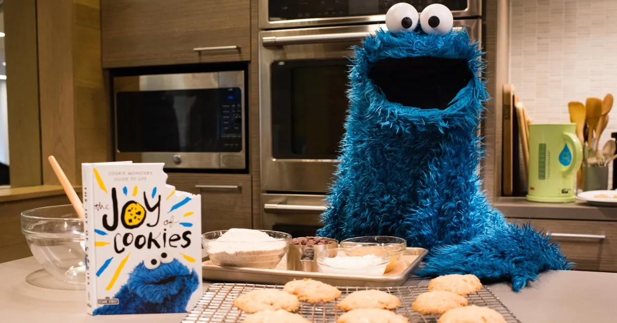 25 Hilarious Cookie Monster Quotes To Please Your Sweet Tooth 25-hilarious-cookie-monster-quotes-to-please-your-sweet-tooth