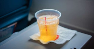 Multiple Airlines Move To Suspend Alcoholic Beverage Service In-Flight : drinks on an airplane