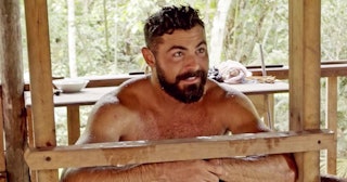Fans Are Definitely Noticing Zac Efron's 'Dad Bod' In New Docuseries