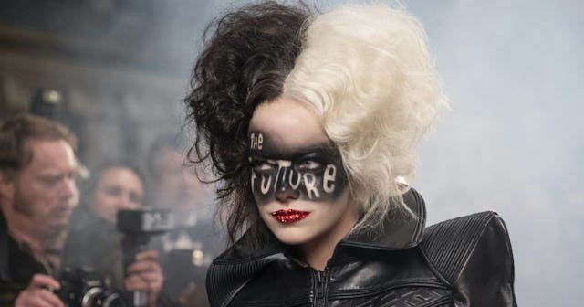 Emma Stone in 'Cruella' — easy Halloween costumes.