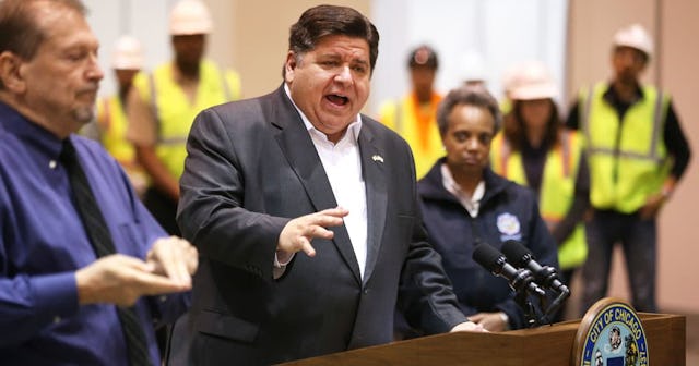 Illinois Makes Attacking Retailer Workers Enforcing Mask Mandates A Felony