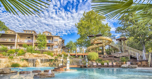 Family-friendly weekend getaway in the Midwest, at a residence with a pool and water slides.