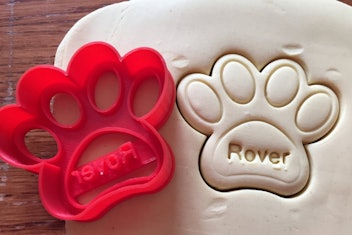 Personalized Paw Print Dog Cookie Cutter
