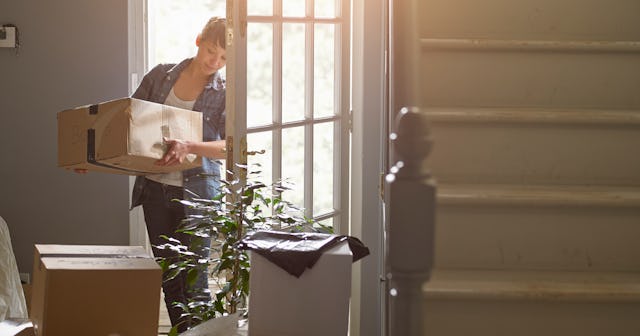 Woman moving in with parents