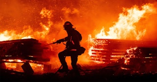 Botched Gender Reveal Sparks 10,000-Acre CA Wildfire