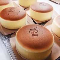 Keki Modern Cakes Bouncy Japanese Cheesecake