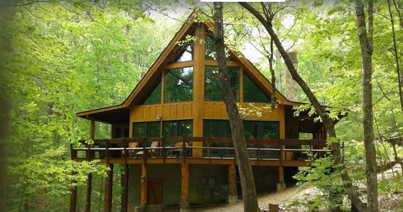 Crickett Lane Cabin (Oneida, Tennessee)