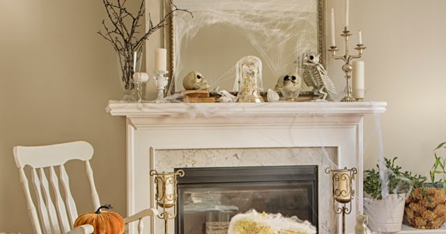 Halloween fireplace decor