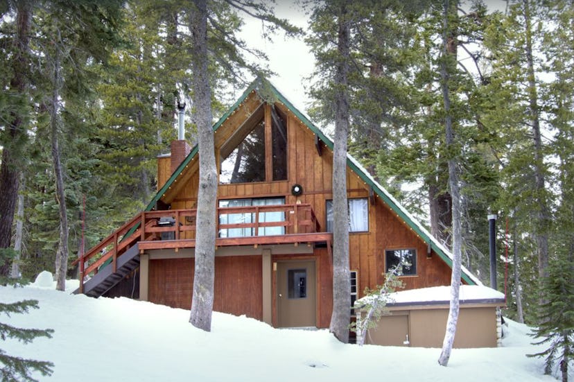 Ski In/Ski Out Slope Side Cabin (Mammoth Lakes, California)