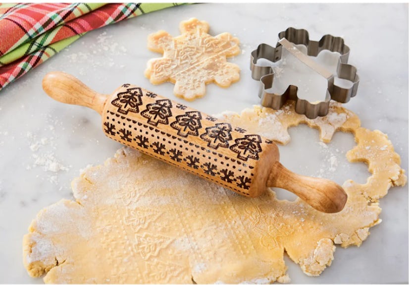 Embossed Rolling Pin & Snowflake Cookie Cutter Set