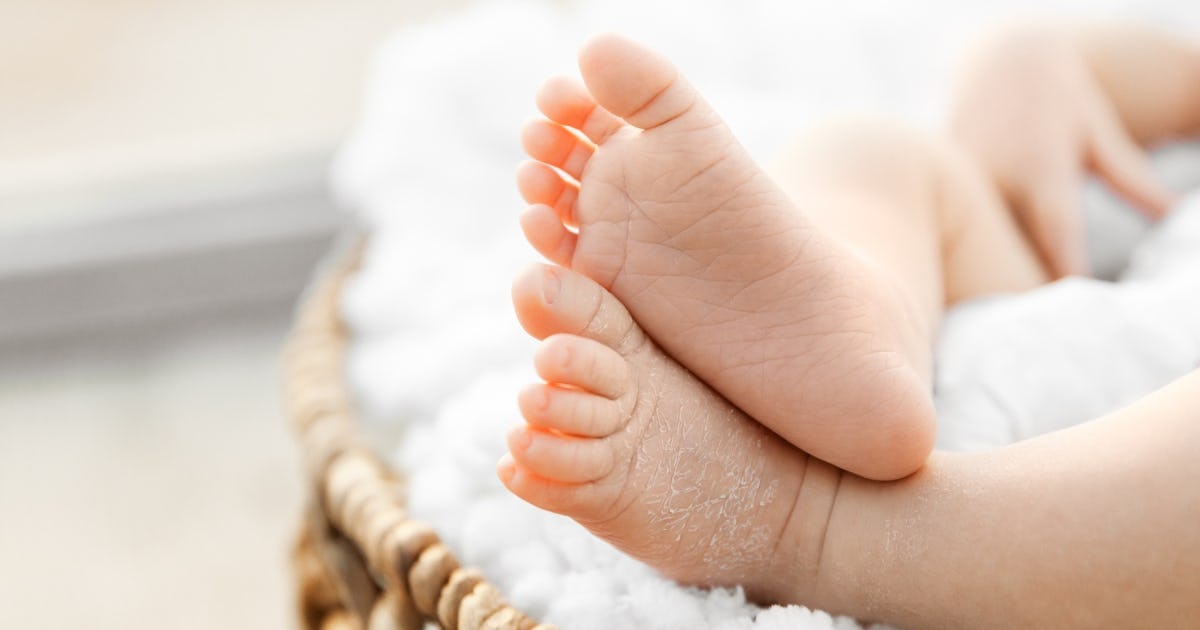 Dry deals baby feet