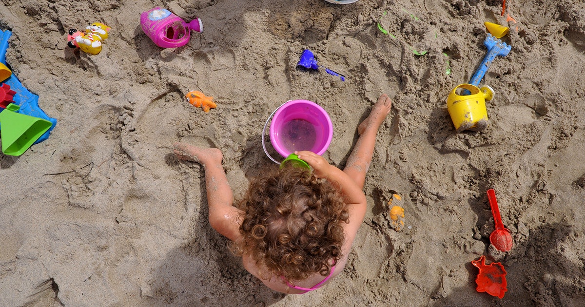 beach bucket toys