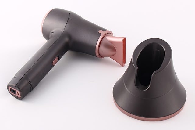 blow dryer