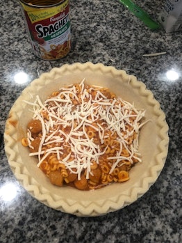 I made that viral Spaghettio pie that everyone is crapping themselves over