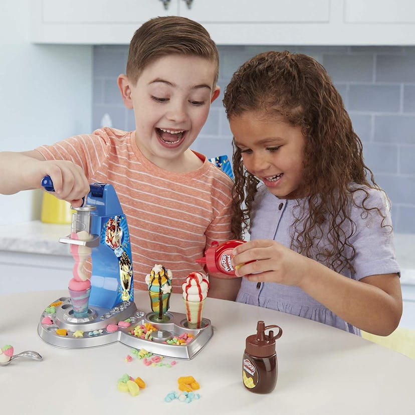 Play-Doh Kitchen Creations Drizzly Ice Cream Playset